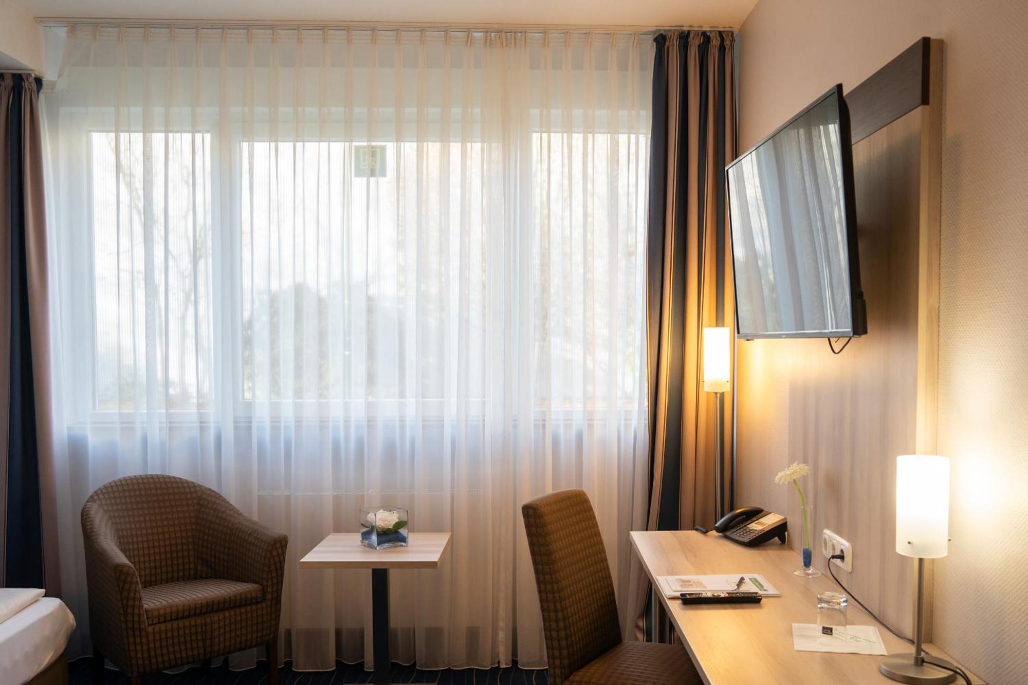 Hotel Am Freischuetz Hürth Eksteriør bilde