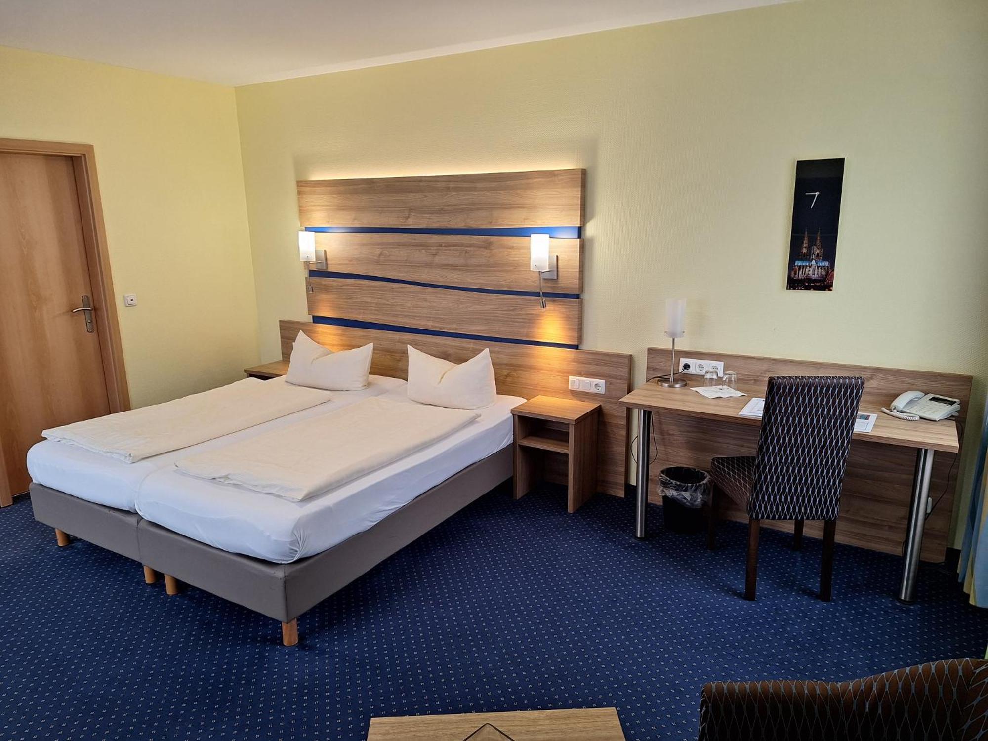 Hotel Am Freischuetz Hürth Eksteriør bilde