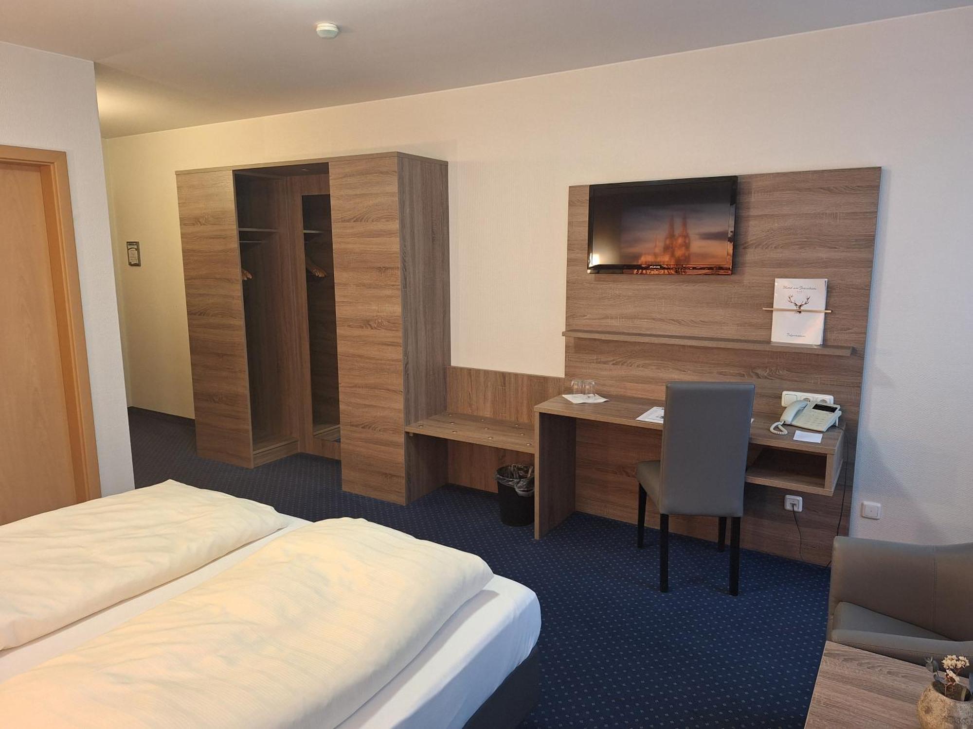 Hotel Am Freischuetz Hürth Eksteriør bilde