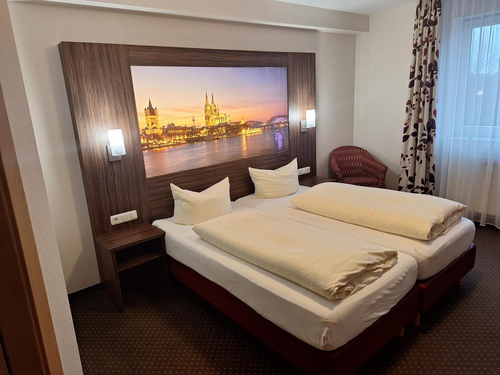 Hotel Am Freischuetz Hürth Eksteriør bilde